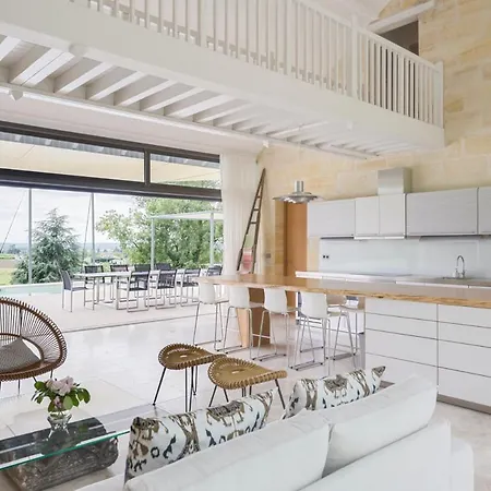 Sainte-colombe-en-bruilhois Sleeps 8 Pool