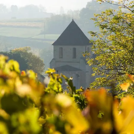 Villa Sainte-colombe-en-bruilhois Sleeps 8 Pool