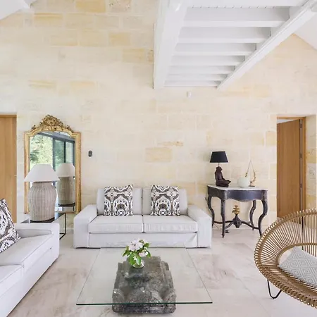 Villa Sainte-colombe-en-bruilhois Sleeps 8 Pool *